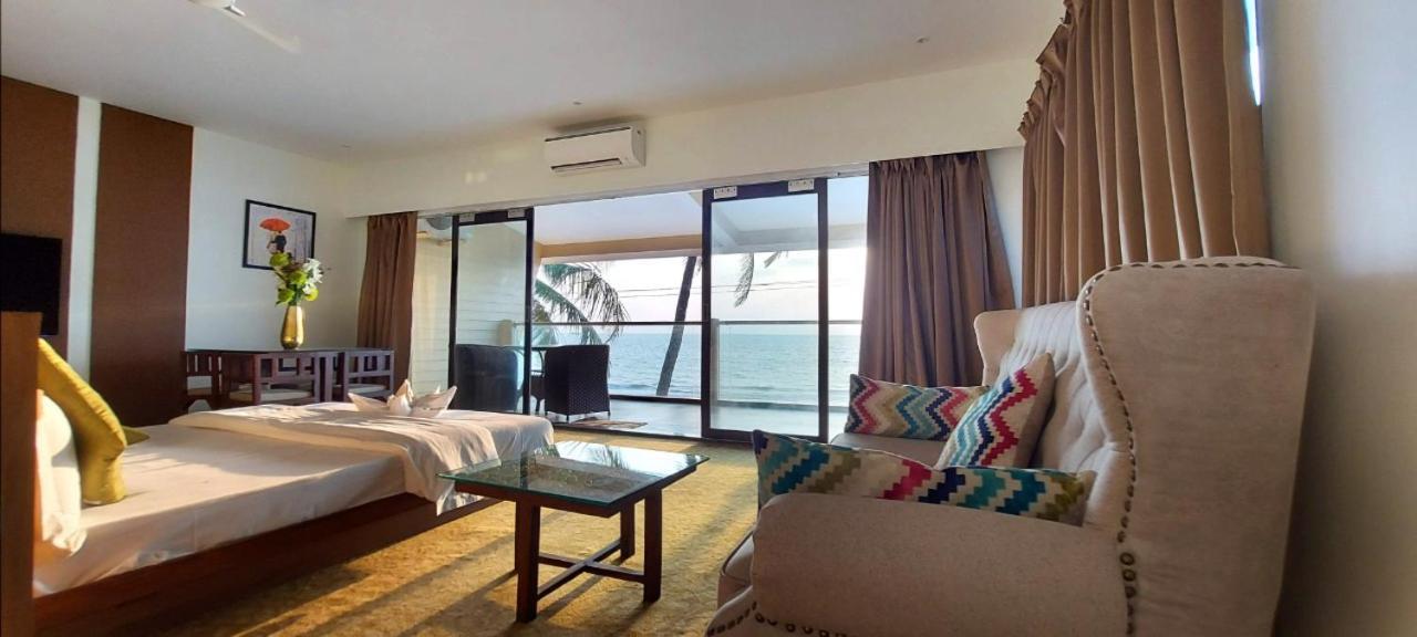 The Windmill Resorts Malvan Bagian luar foto