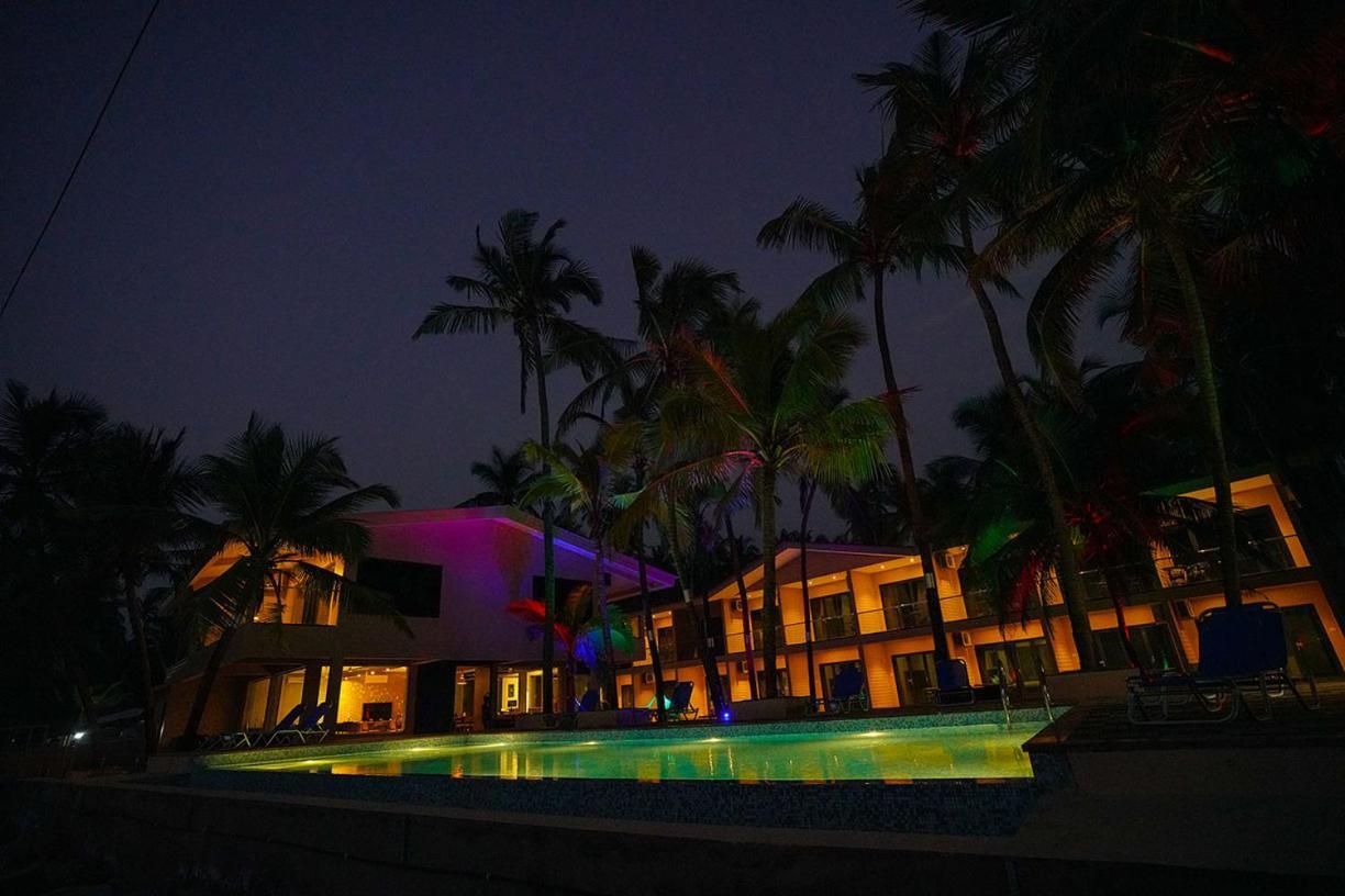 The Windmill Resorts Malvan Bagian luar foto